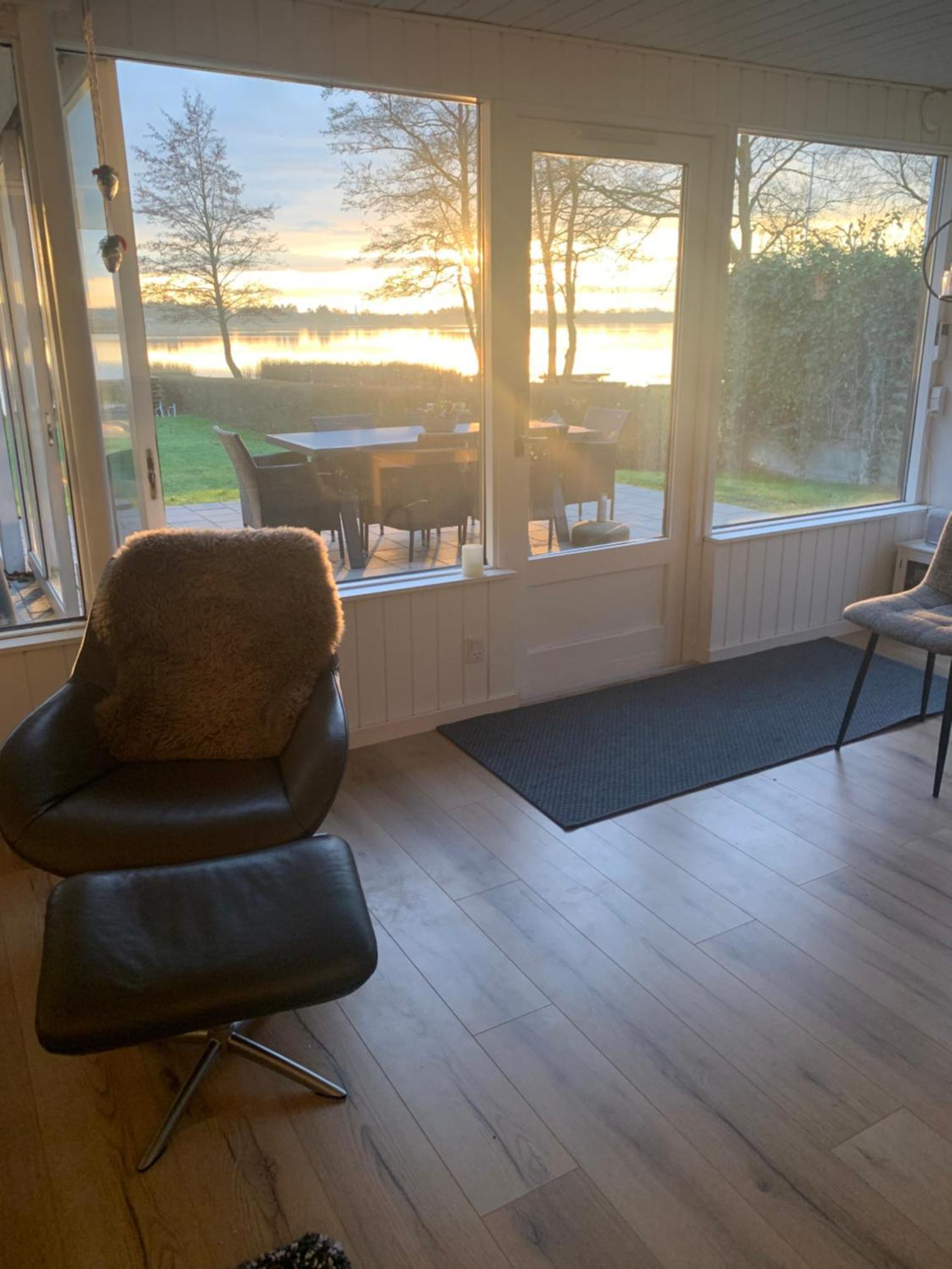 Huset Ved Soen Taet Pa Herning Og Mch Og Boxen 90 M2 Sunds المظهر الخارجي الصورة